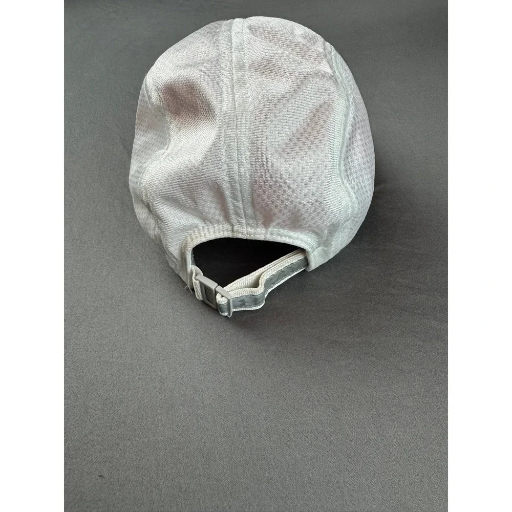 Under Armour Running Hat Womens OSFA White Excellent HeatGear Mesh Adjustable